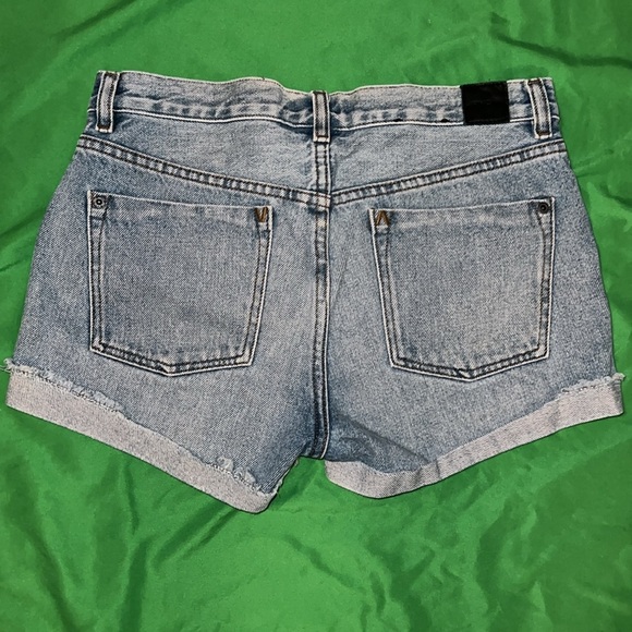 RVCA Denim Women's Faded Blue Jean Shorts size 26 - Picture 7 of 10